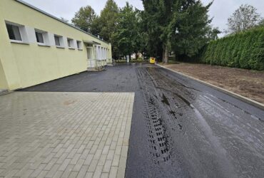 Lekėčiai, kelias, mokykla